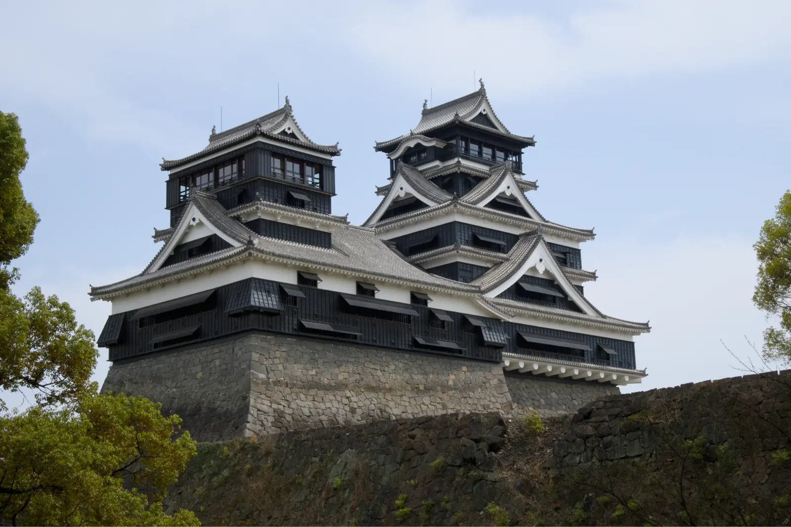 Kumamoto Castle at sunset